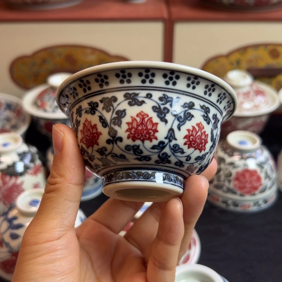正绎堂釉里红缠枝莲中号