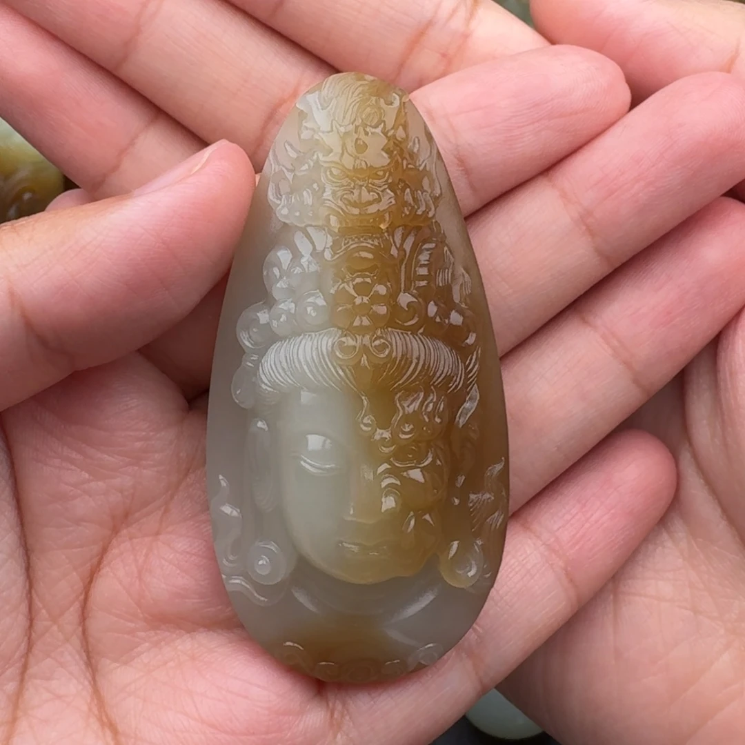 用***2颈饰未镶嵌和田玉