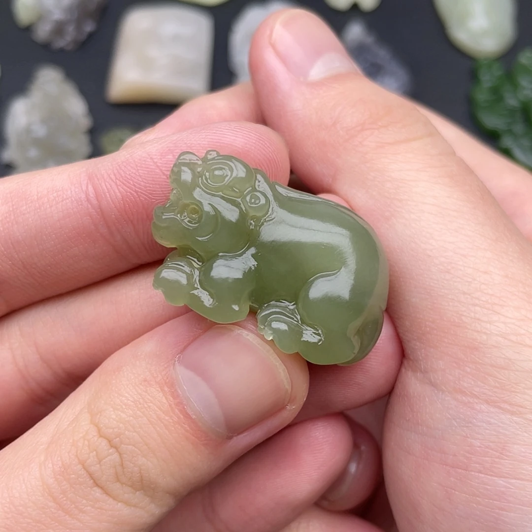 【闪购商品】颈饰未镶嵌和田玉