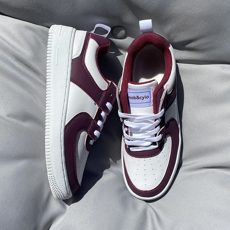 爆款小白鞋酒红色时尚休闲鞋圆头学生潮鞋透气运动鞋男鞋低帮女鞋