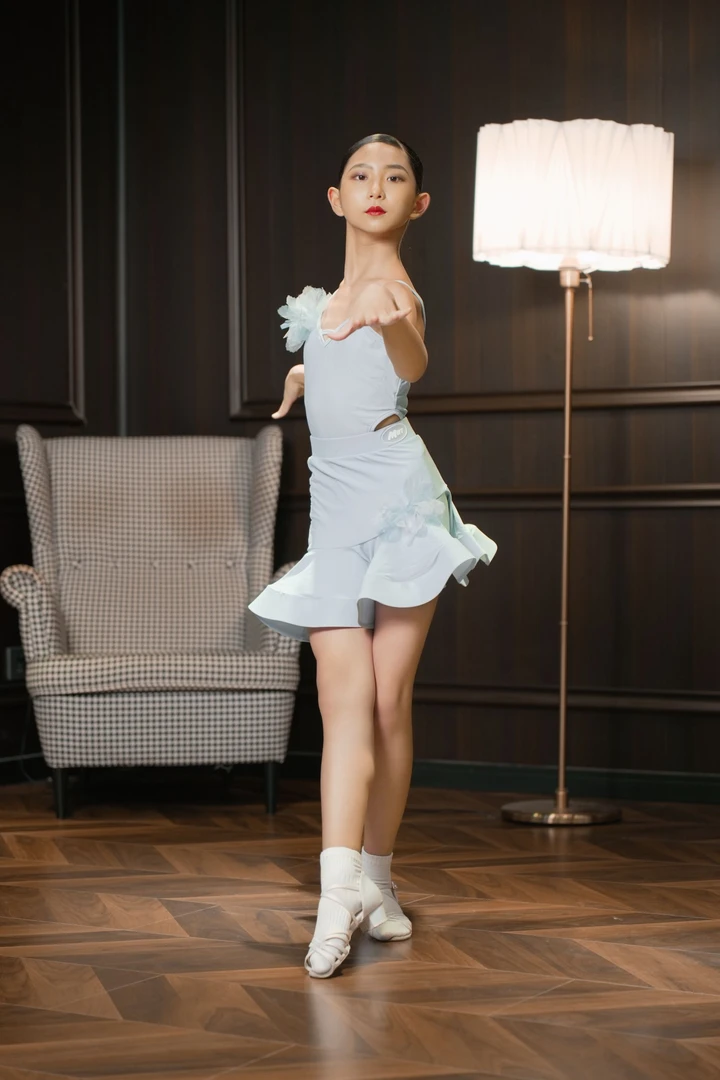 拉丁舞服装夏季大童吊带练功表演裙考级比赛演出舞蹈服连体训练