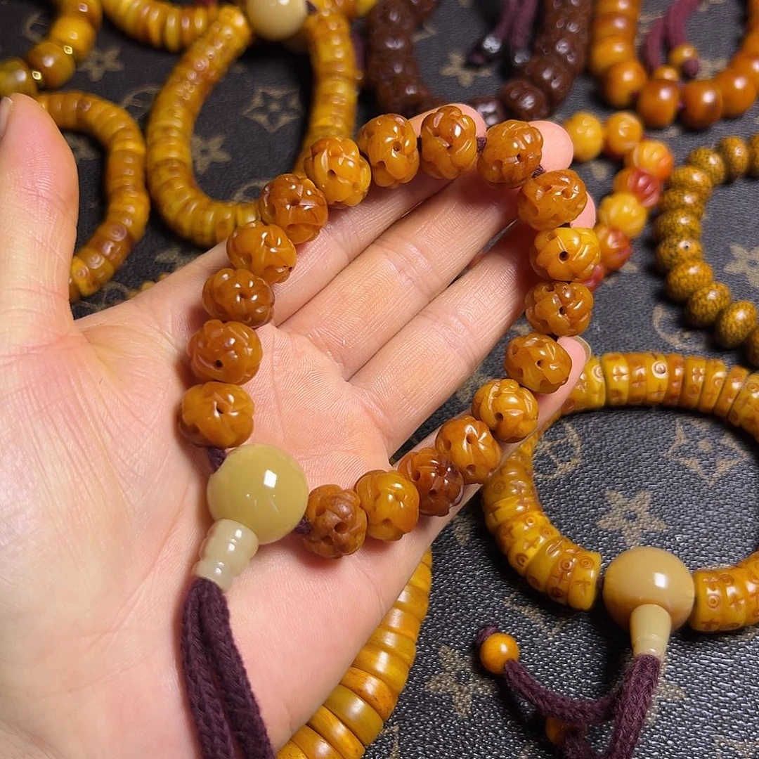 香榧木藏区手串牛骨