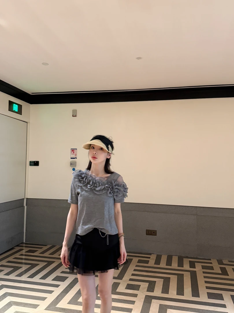 KK颜小新【予欢】设计感小众时尚气质舒适淑女夏季休闲灰色上衣