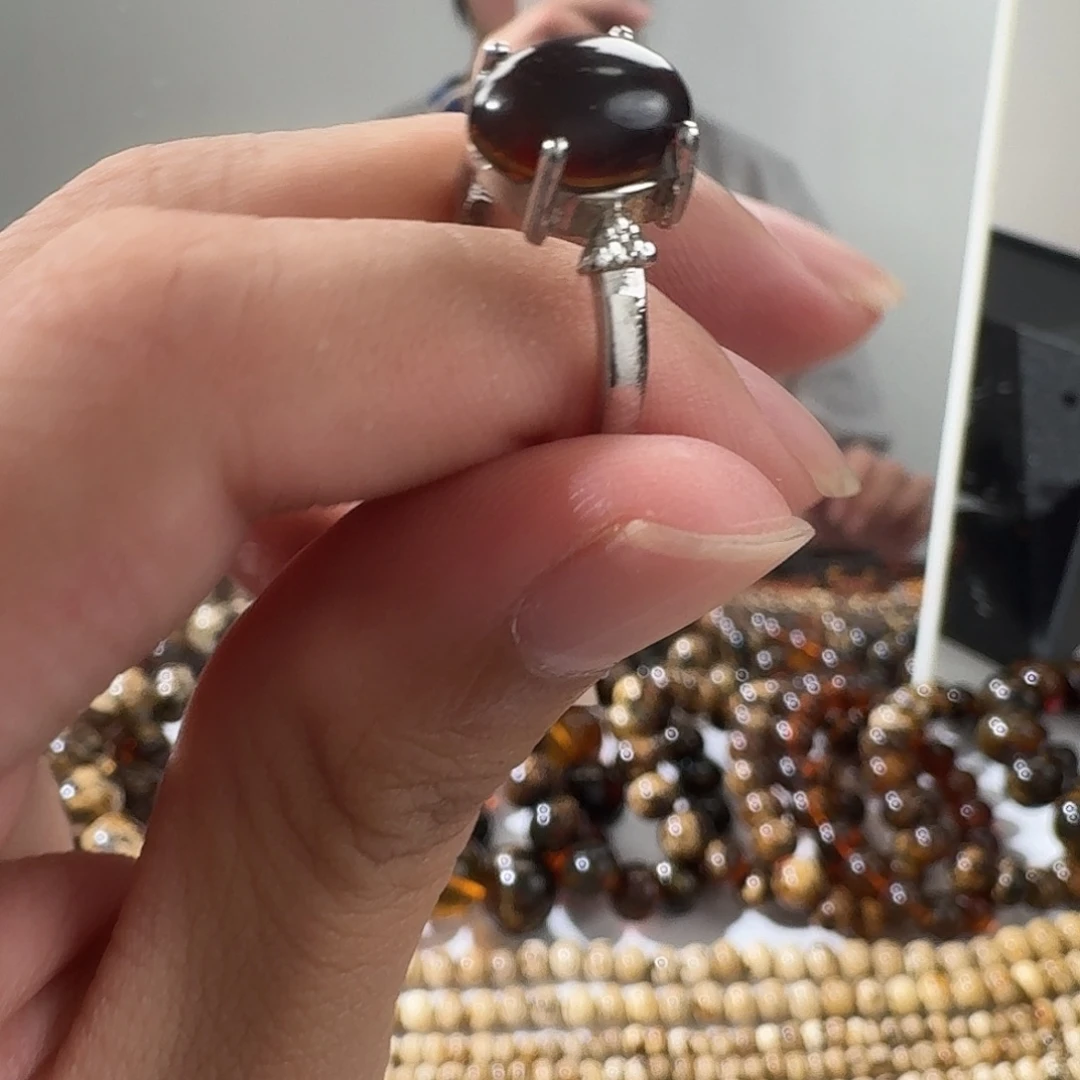 琥珀未镶嵌裸石抚顺琥珀戒指
