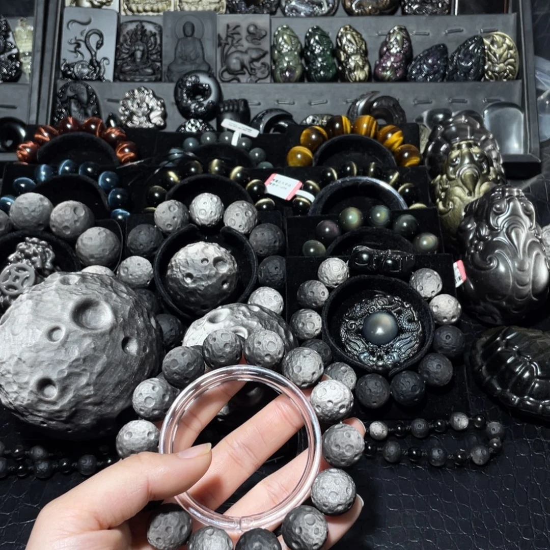 麒***校黑曜岩未镶嵌珠宝奇石