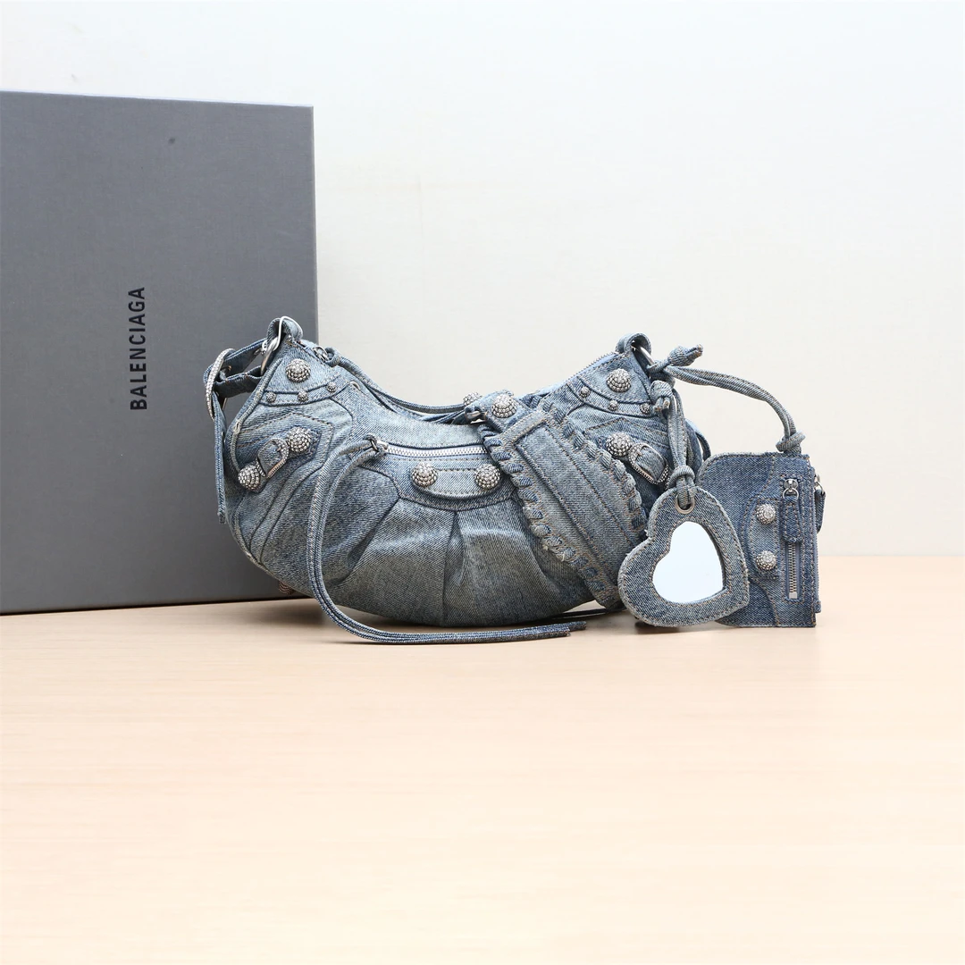 95新 Balenciaga/巴黎世家 【念念】机车月牙包 牛仔