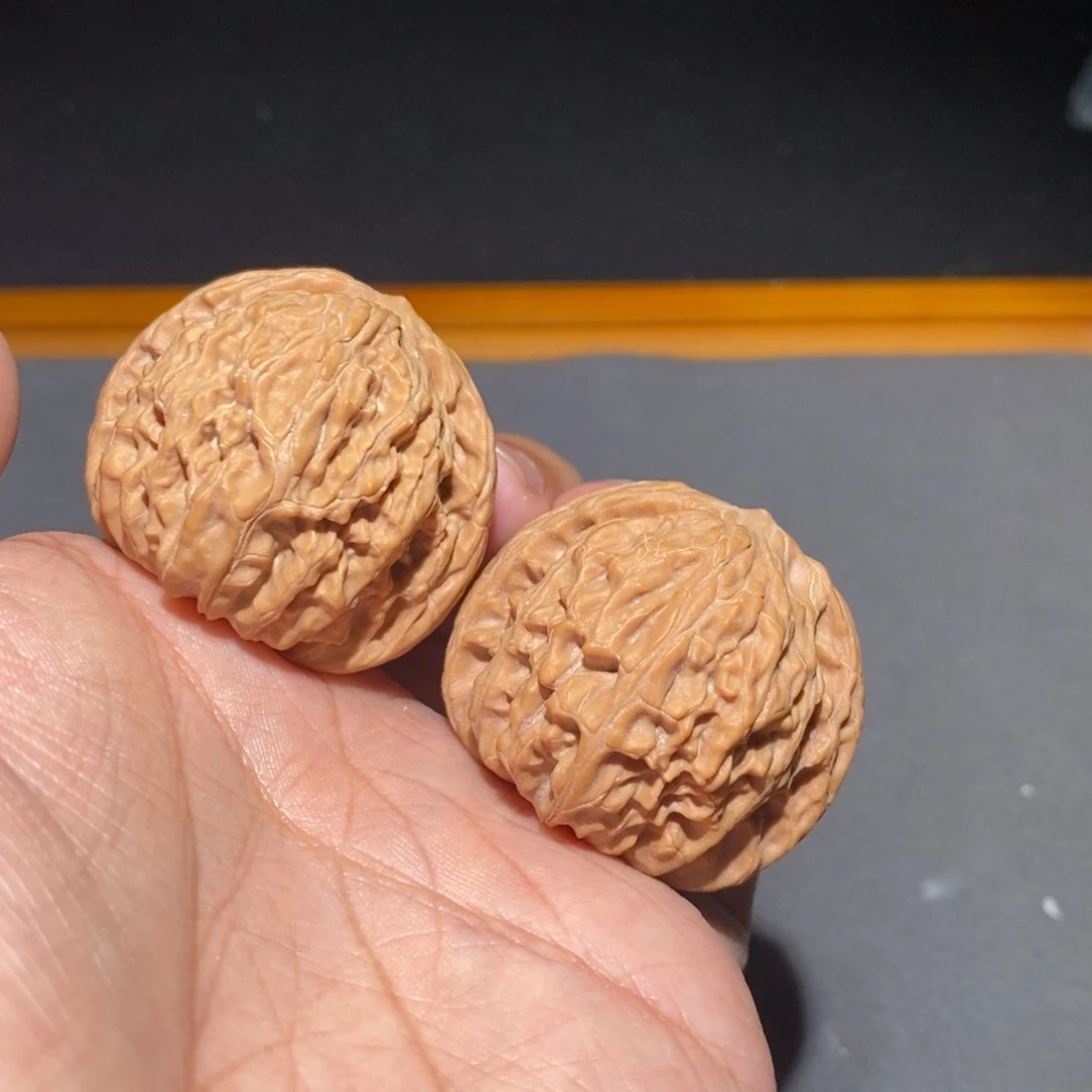 文玩核桃吊坠39正磨全品