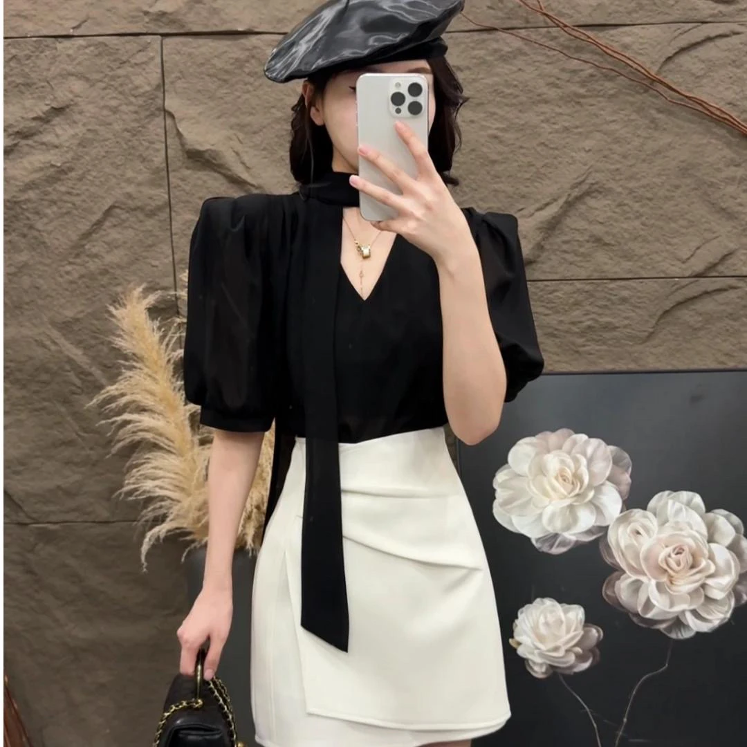 气质百搭V领飘带雪纺短袖上衣女2025夏季新款时尚休闲泡泡袖衬衫