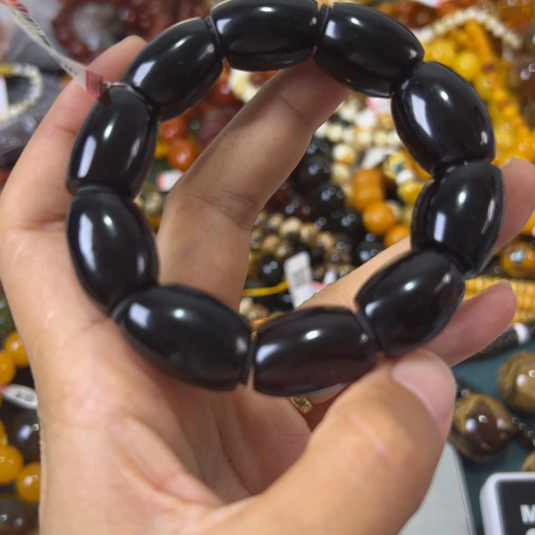 未镶嵌琥珀珠宝奇石889