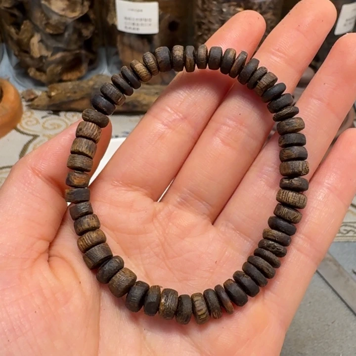 手串沉香海南张勺子沉水片珠老料6克