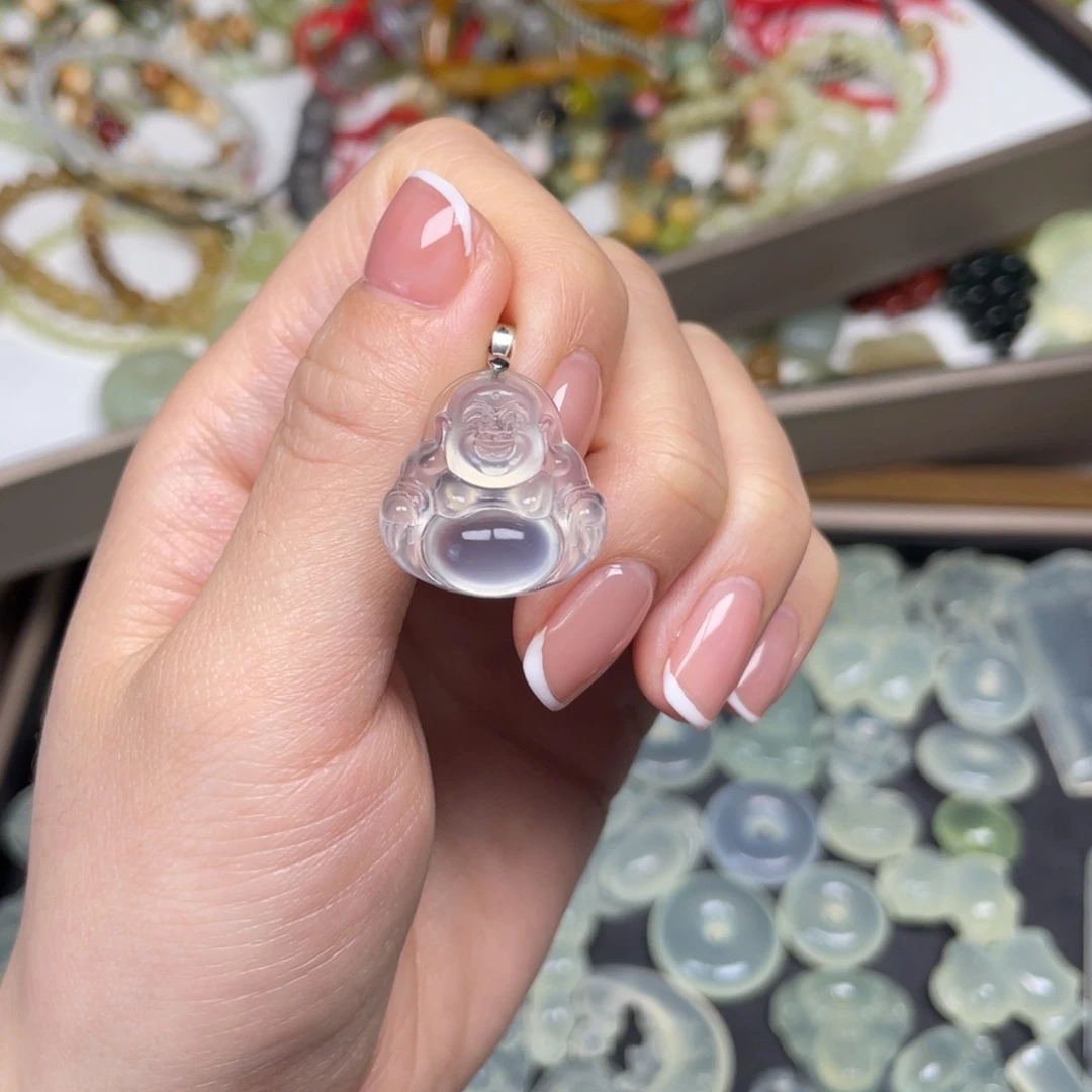 雷***奈蛇纹石玉未镶嵌颈饰