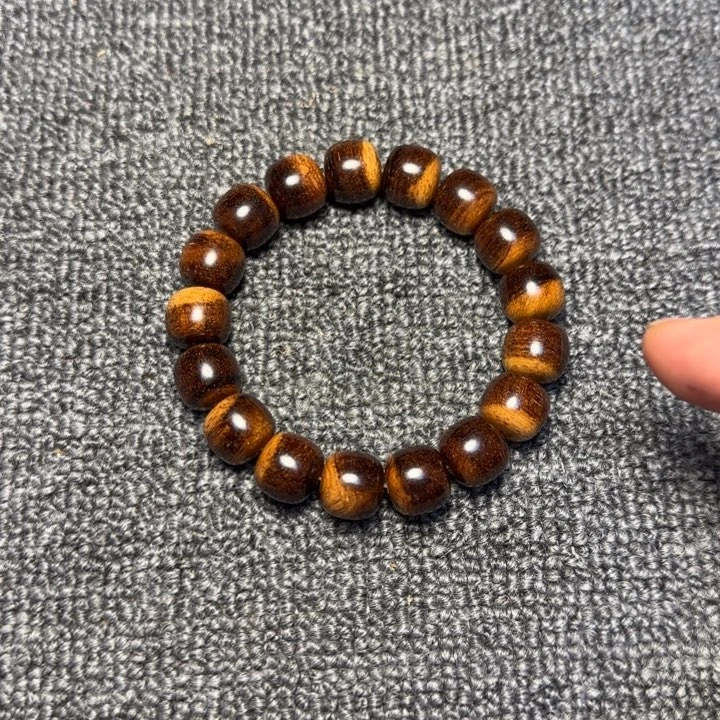 除***择贡木1.3/1.4手串巴布亚贡木老料手串