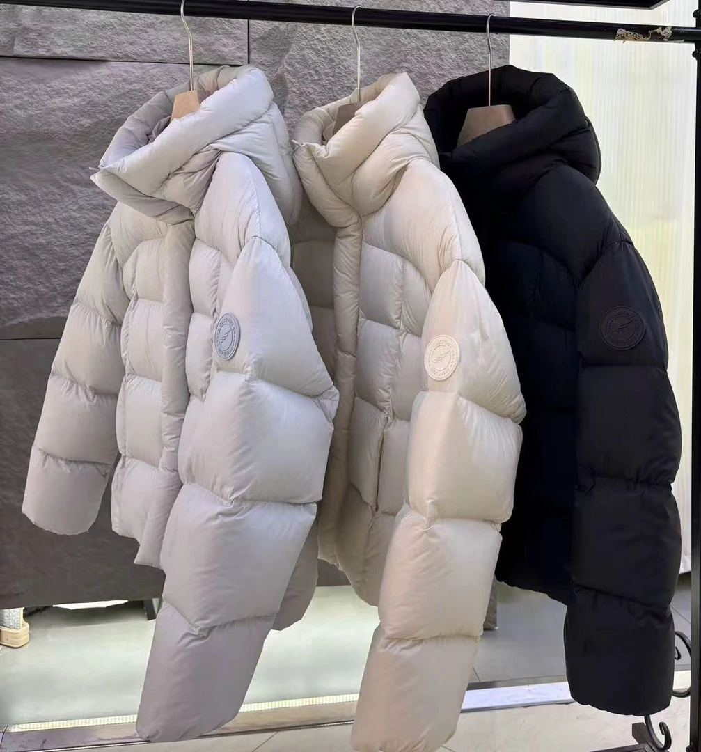 羽小白新款90白鸭绒羽绒服男女加厚情侣连帽短款云感泡芙