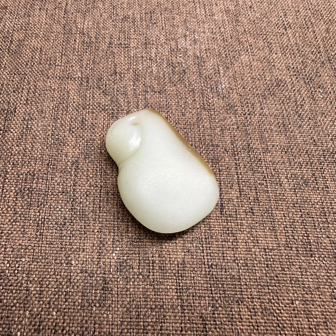 和田玉新疆且末红糖青黄肉手工雕刻无打磨抛光随形挂件吊坠挂坠