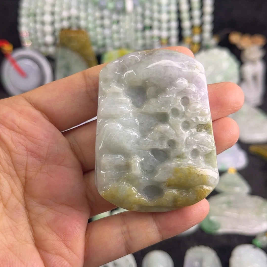 翡翠未镶嵌吊坠(不含链)瑕疵