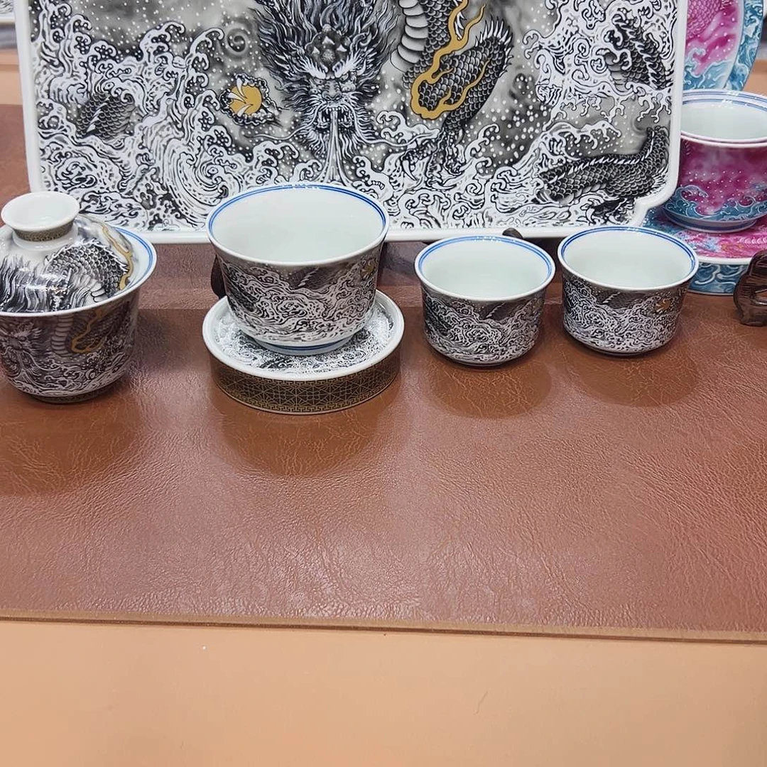 摆件景德镇陶瓷研究所工作的