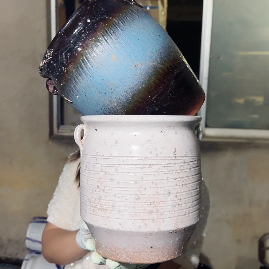 花盆紫砂高20口19。