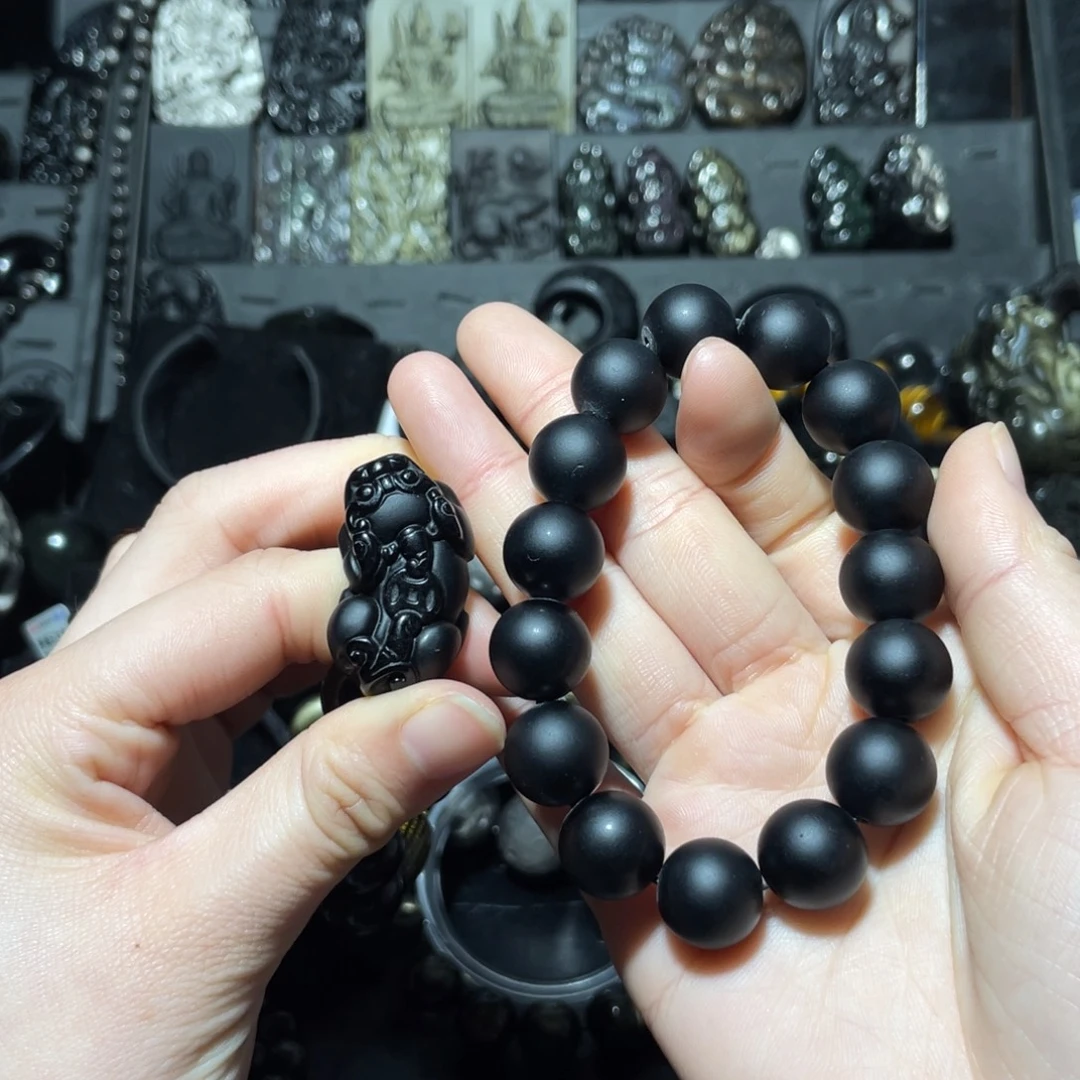 魔***士黑曜岩未镶嵌珠宝奇石