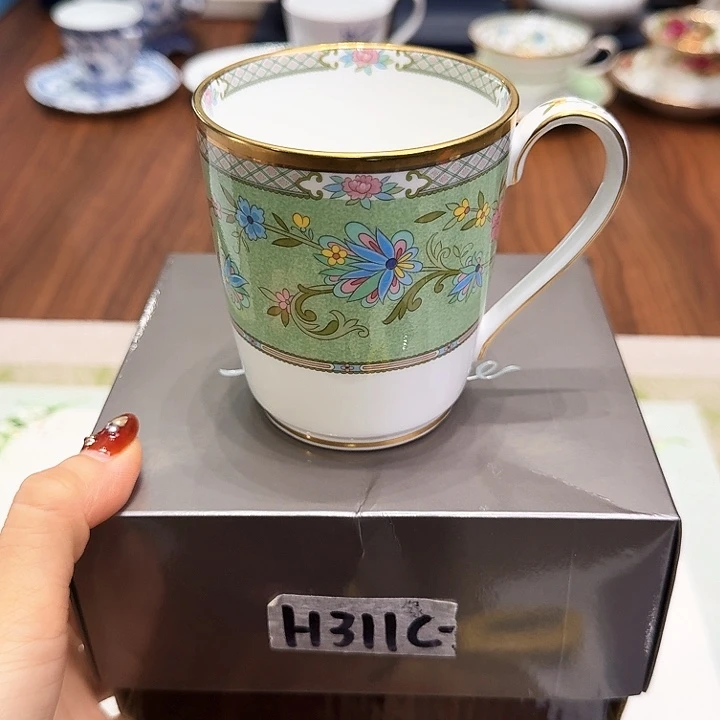 瓷片杯子杯子杯子水杯杯子水杯