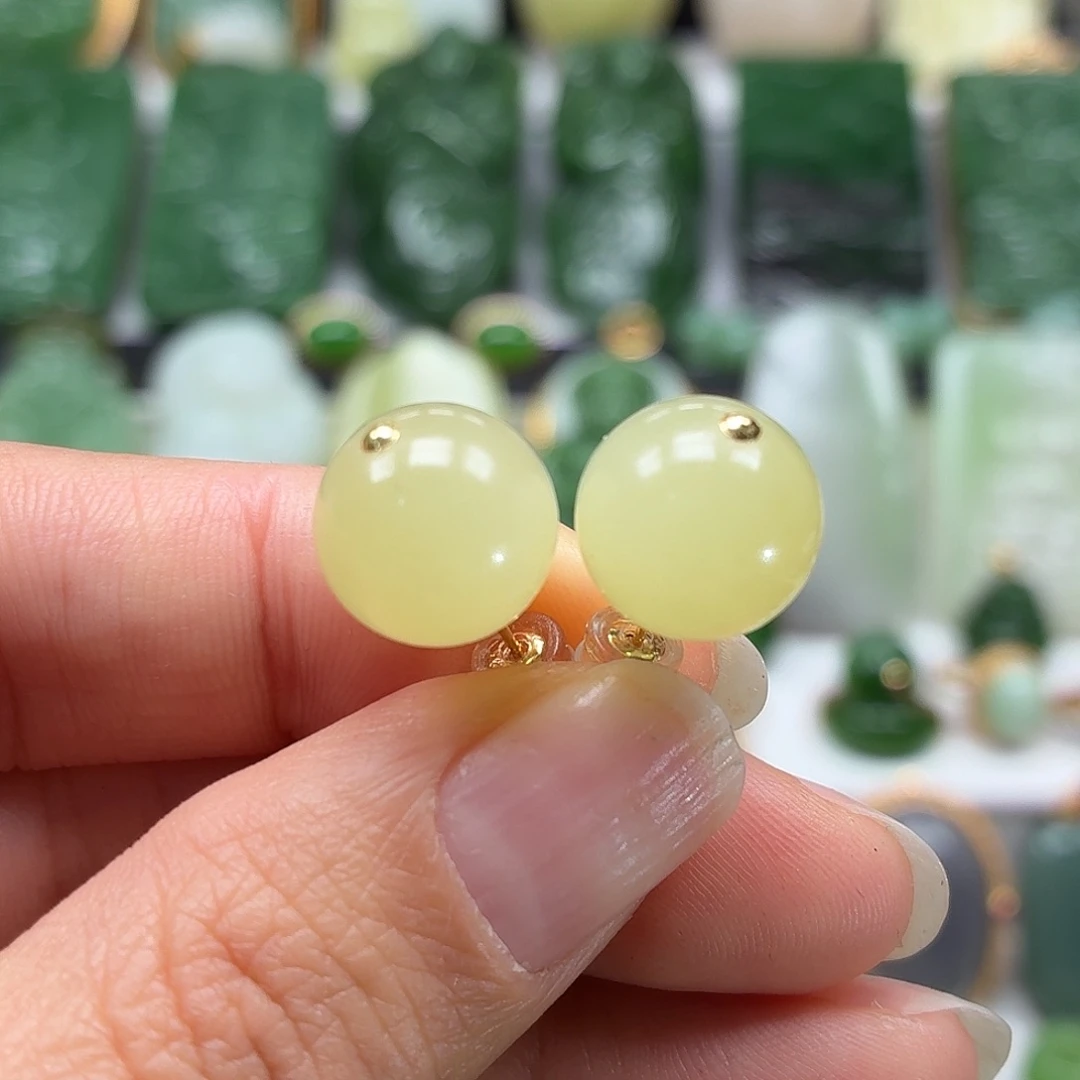 和田玉18K金镶嵌颈饰