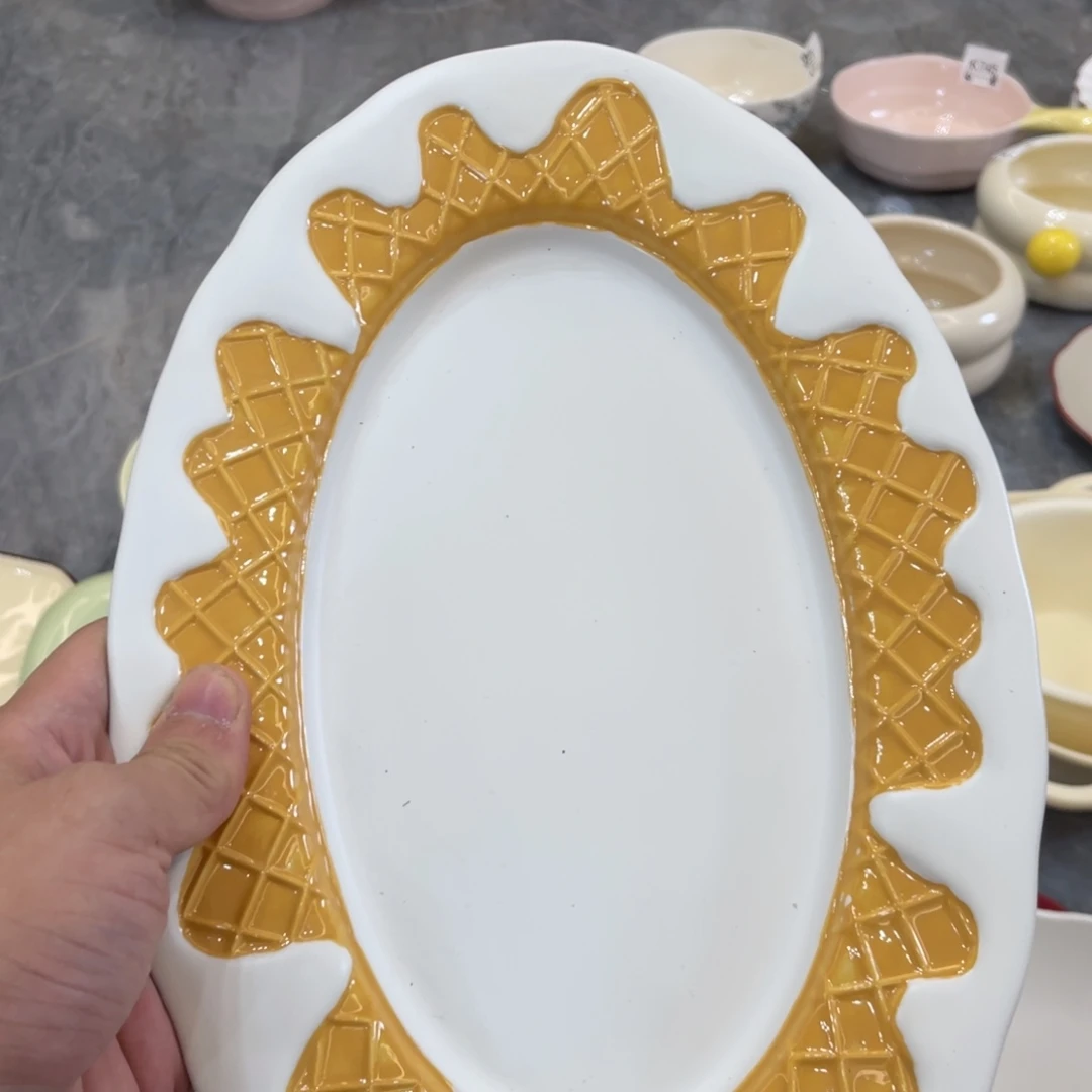 陶瓷微瑕餐具介意勿拍，满18飞！