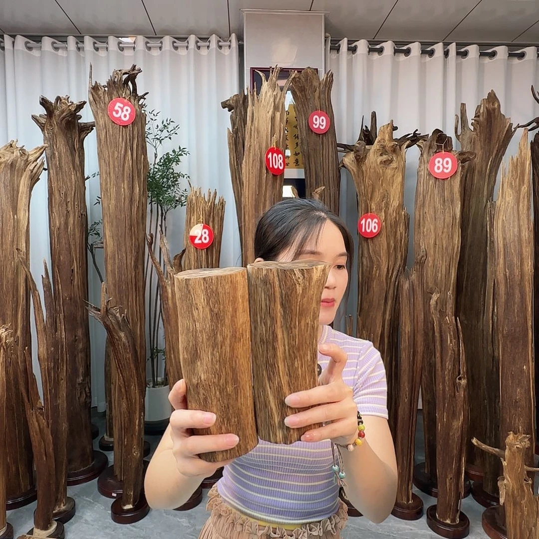 沉香碎屑沉香沉香原料摆件沉香原料摆件