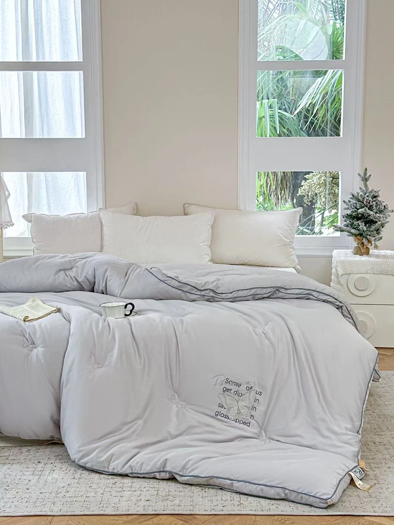 奢华天丝磨毛被亲肤柔软冬加厚牛奶绒蝴蝶被芯约6-8斤秋冬可用