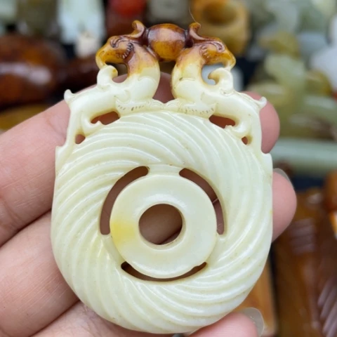 和田玉未镶嵌颈饰33