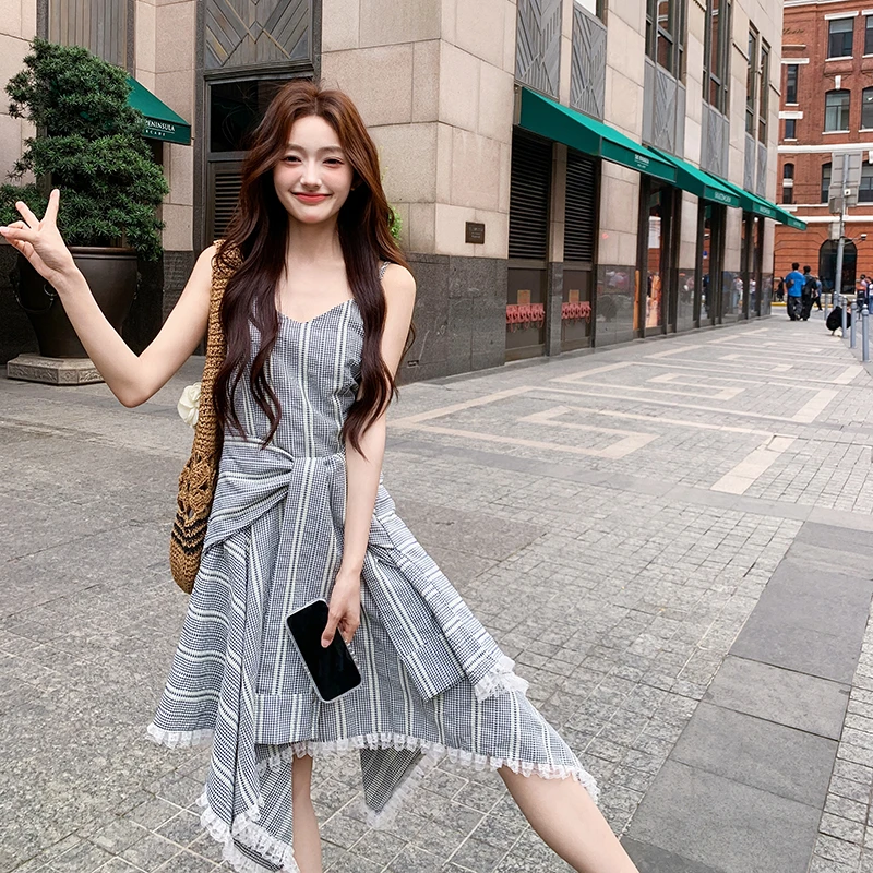 条纹吊带连衣裙女夏2025不规则设计感小众收腰显瘦小个子a字裙子