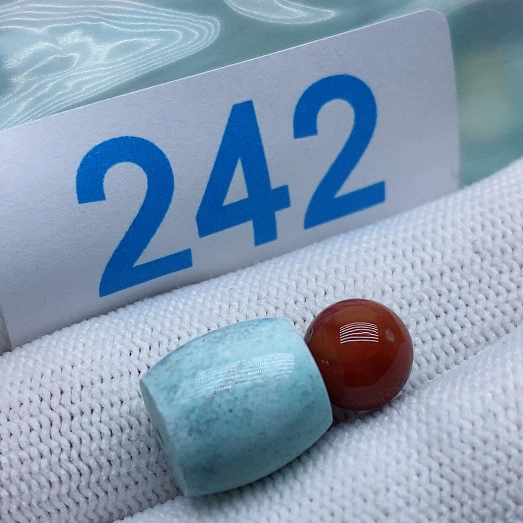 天***敌未镶嵌南红玛瑙珠宝奇石