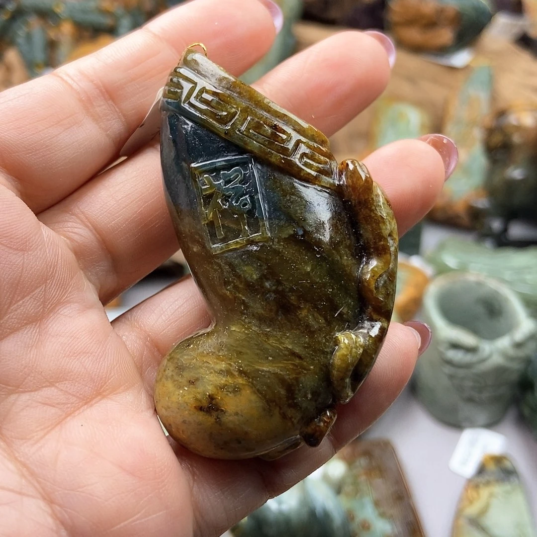 岫岩河磨玉（透闪石质玉）手把未镶嵌企**冷