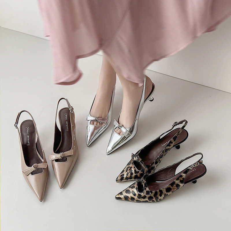 【真真】气质尖头蝴蝶结细跟包头凉鞋/4362