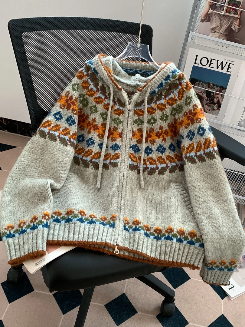 费尔岛复古提花连帽毛衣卫衣外套女秋冬宽松外穿慵懒保暖针织开衫