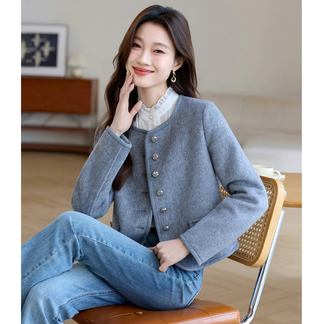 尚静小香风绵羊毛短款毛呢大衣2025春季新款小个子气质圆领短外套