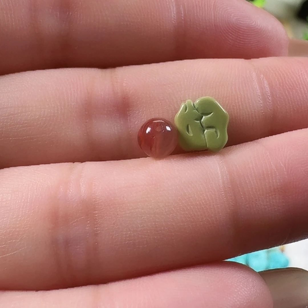 南红玛瑙未镶嵌颈饰