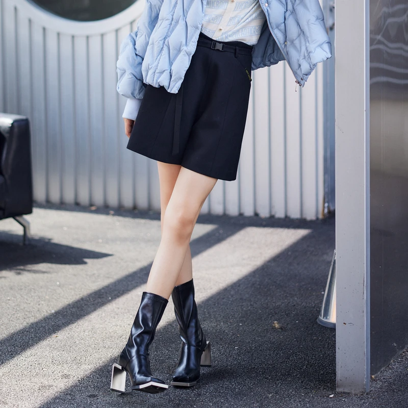 XG雪歌黑色西装短裤休闲裤XI402003A190百搭通勤显瘦宽松女士短裤