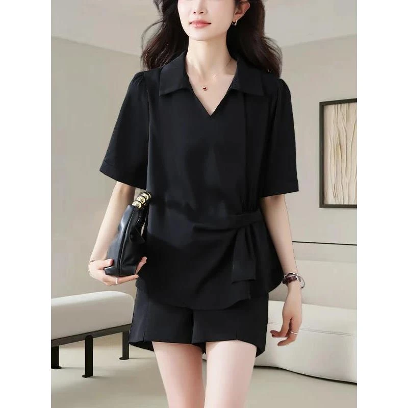 2025夏季新款女士韩版黑色V领短袖衬衫减龄宽松收腰显瘦洋气上衣