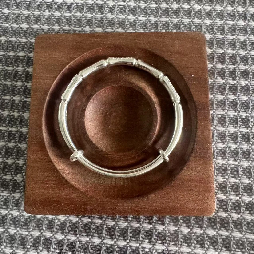 精品银手镯（无礼盒）F04