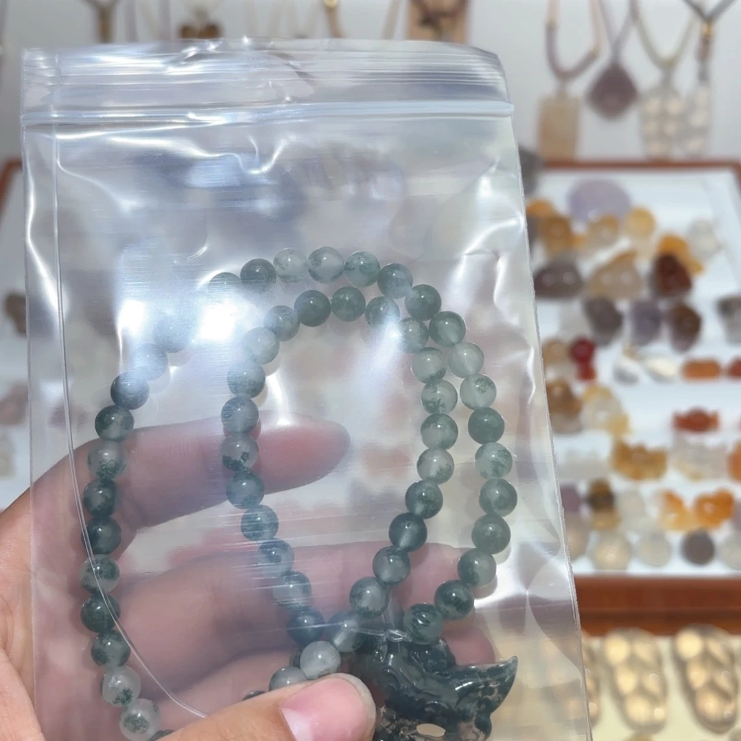 玛瑙/玉髓颈饰未镶嵌L*?