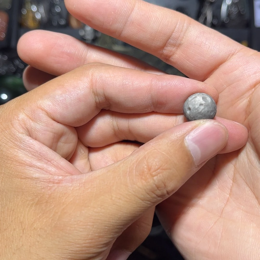 未镶嵌黑曜岩珠宝奇石j****i