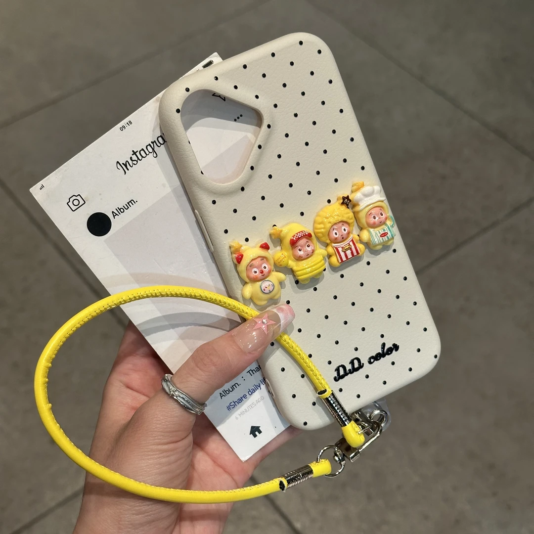 BANCA波点星星人公仔挂绳适用苹果16/17promax皮纹手机壳华为P70