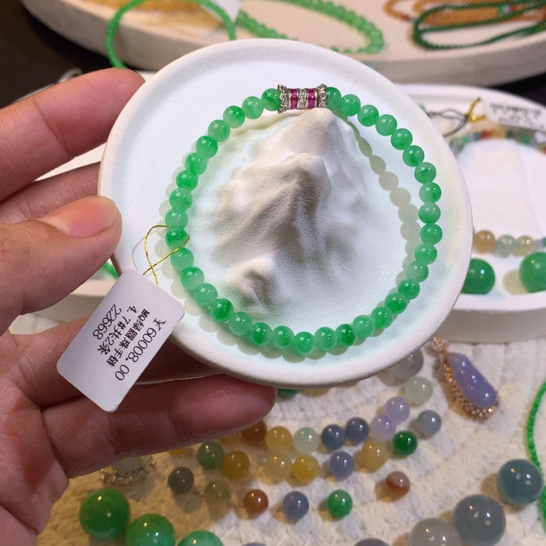 翡翠散珠阳绿手串