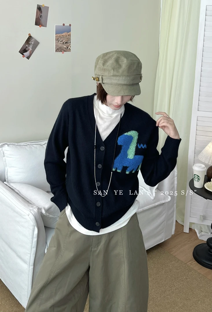 SYL2025秋季新款V领羊驼刺绣针织开衫66115