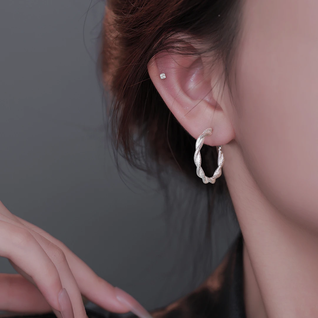 CUOOYINO/初影 铜合金无非金属耳饰 【肌理麻花】925银针耳环女耳饰