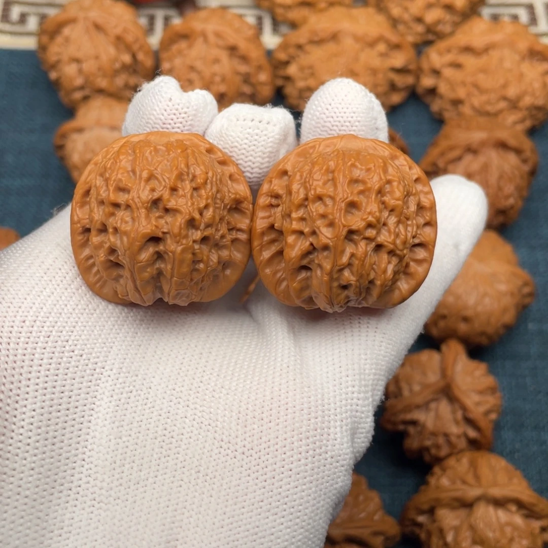 把件文玩核桃34全品毕业血麒麟手捻