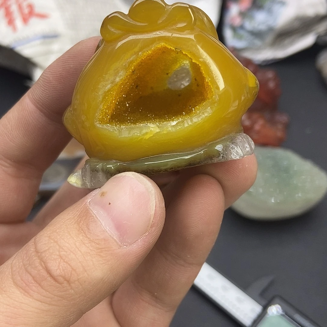 玛瑙/玉髓未镶嵌珠宝奇石