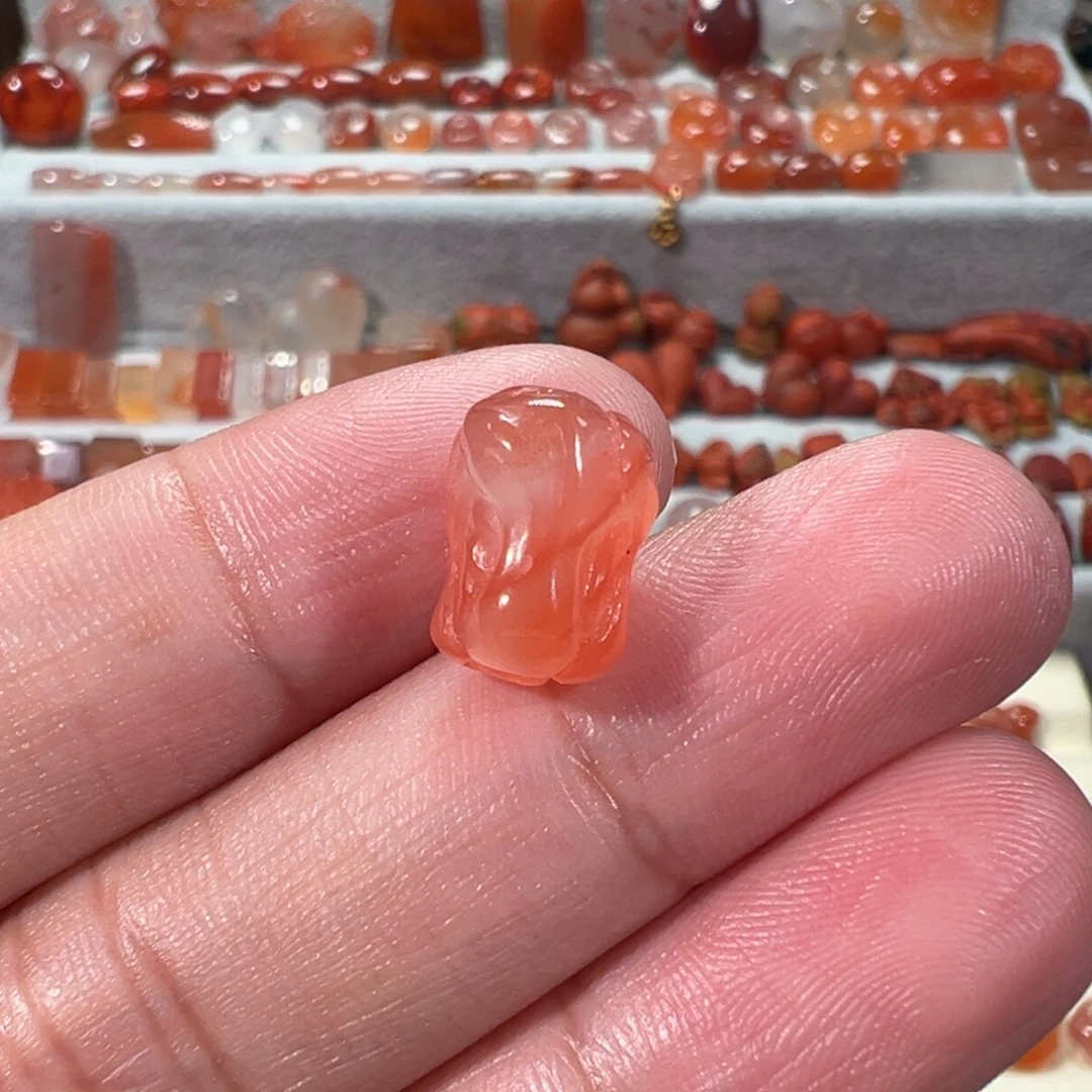 南红玛瑙川料未镶嵌白菜