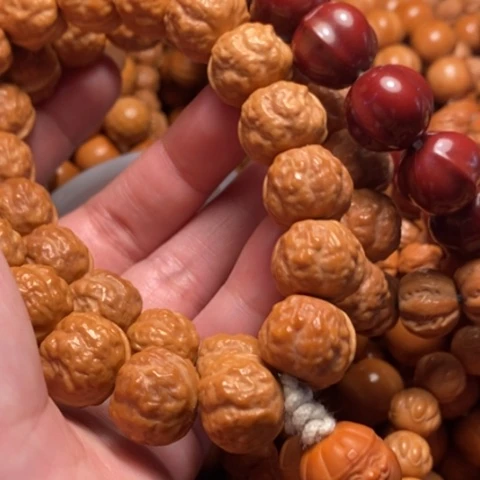 【闪购商品】猴头核桃手串和**尘产品