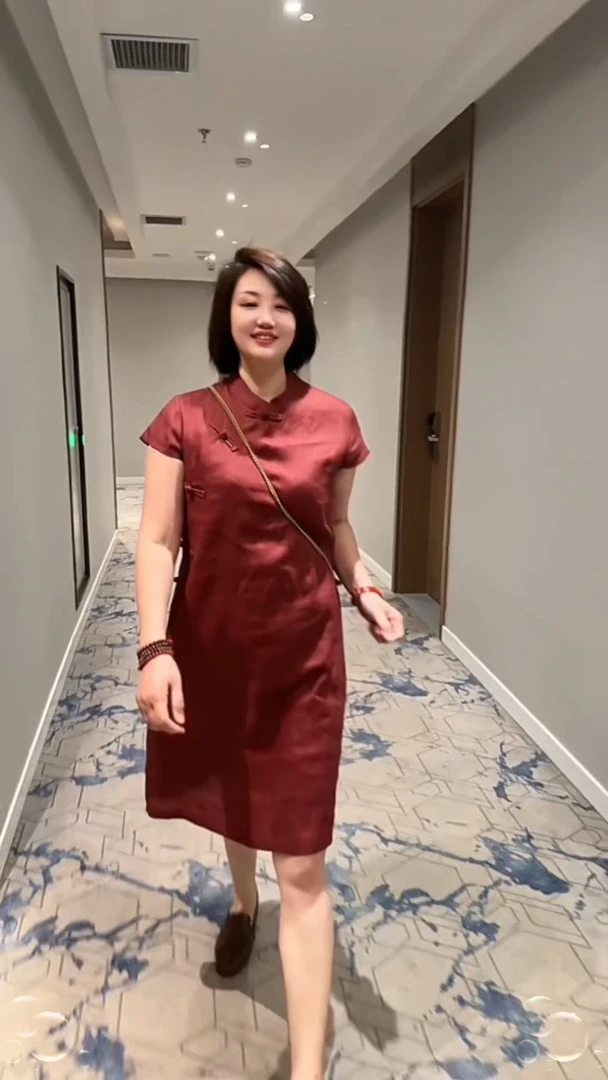 鑫姐➕气质轻奢显瘦遮肉新中式亚麻旗袍长规修身连衣裙宽松设计