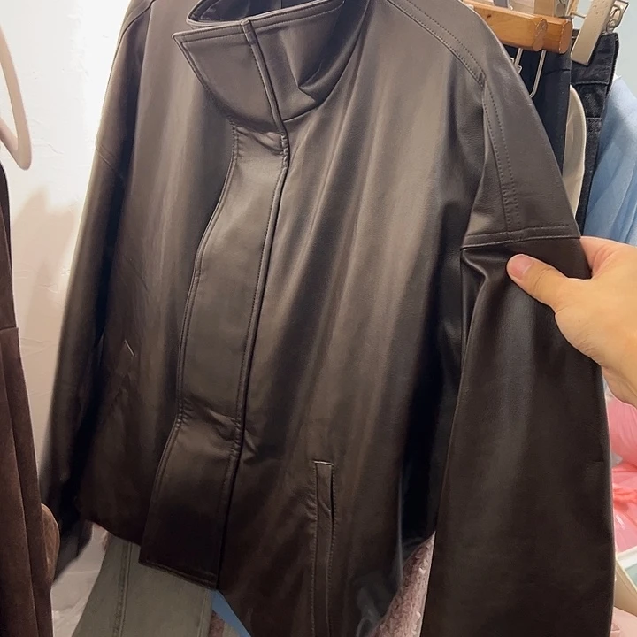 LQ 正版。咖啡色皮衣 M